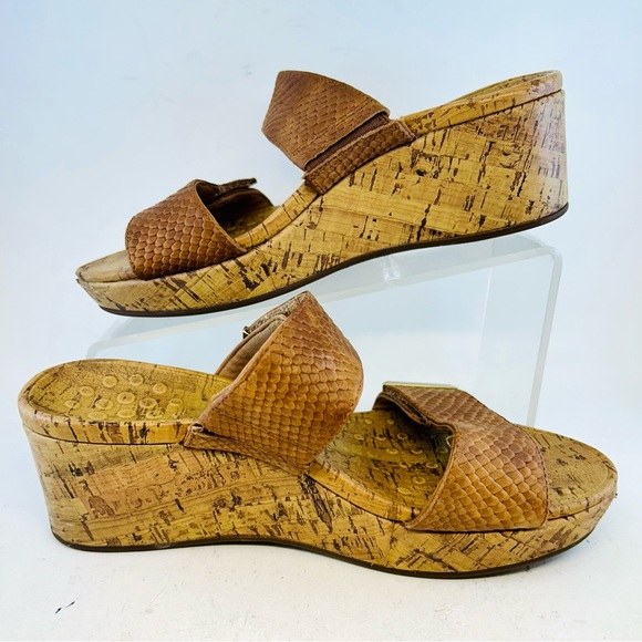 Vionic Brown Snake Pepper Adjustable Double Strap Wedge Sandals, size 9 - Picture 4 of 10
